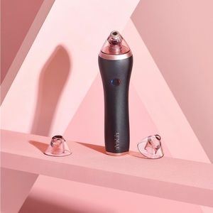 Microdermabrasion Rejuvenation Kit
Lumae Skin Jet Black- BRAND NEW